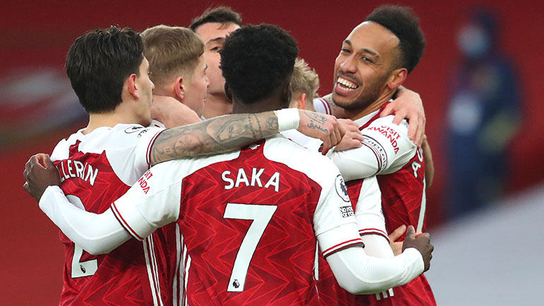 Αγγλία: Με χατ τρικ του Ομπαμεγιάνγκ η Άρσεναλ, 4-2 τη Λιντς