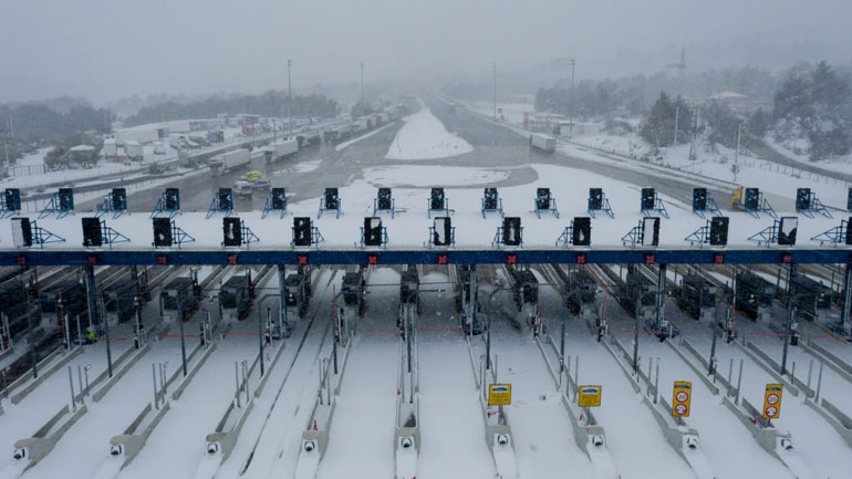 Δωρεάν οι διελεύσεις στα διόδια της Νέας Οδού και της Κεντρικής Οδού μέχρι τις 19:00 Δωρεάν οι διελεύσεις στα διόδια της Νέας Οδού και της Κεντρικής Οδού μέχρι τις 19:00