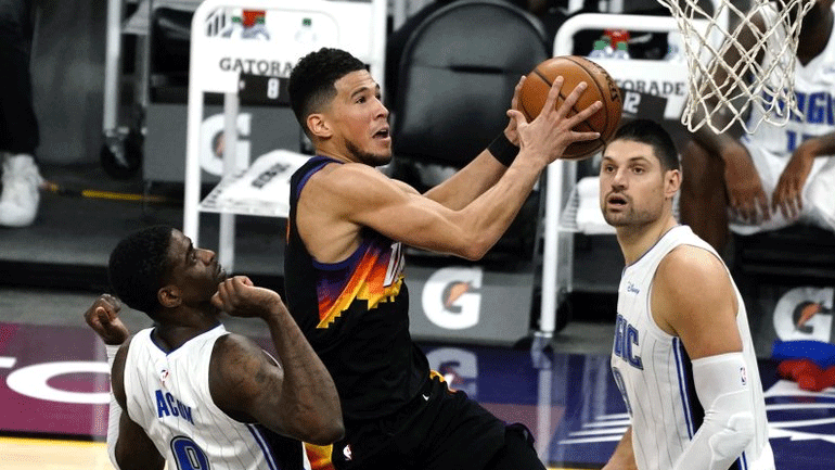 Μπούκερ και Μπέι κορυφαίοι της εβδομάδας στο ΝΒΑ