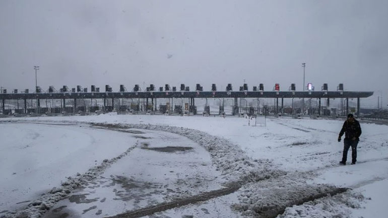 Ανοίγει η Αθηνών-Λαμίας μέχρι τις 7 το απόγευμα