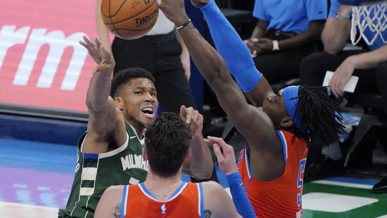 Νέα ήττα για το Μιλγουόκι παρά το triple double του Αντετοκούνμπο