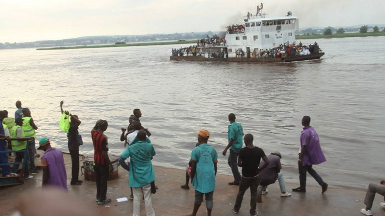 Κονγκό: Τουλάχιστον 60 νεκροί από ναυάγιο φορτηγίδας σε ποταμό