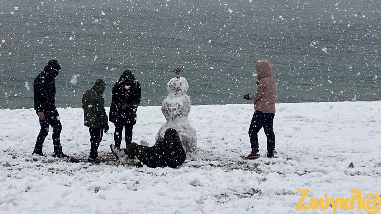 Χιονάνθρωπος στη θάλασσα!