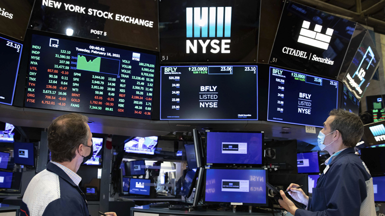 Μεικτά πρόσημα στη Wall Street Μεικτά πρόσημα στη Wall Street