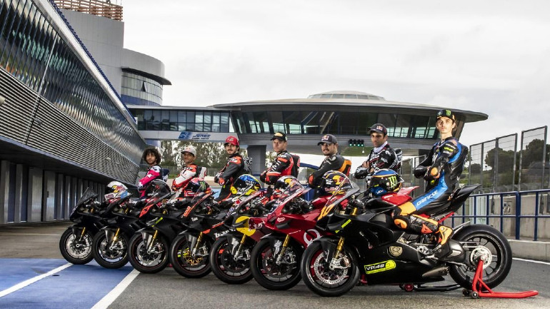 Έξι αναβάτες MotoGP στη σέλα της Ducati Panigale V4