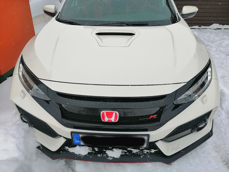 Αυτοκίνητο... έρωτας που το απολαμβάνεις ακόμα και όταν δεν κινείται!