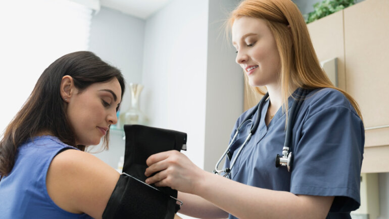 Οι γυναίκες έχουν χαμηλότερες τιμές φυσιολογικής αρτηριακής πίεσης