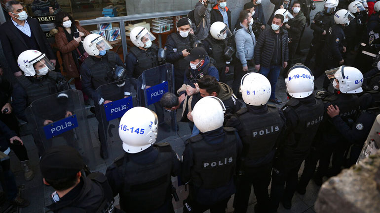 Πέντε Ρώσοι και ένας Λίβυος συνελήφθησαν από τις τουρκικές αρχές στα σύνορα με τη Συρία