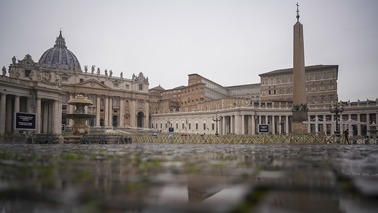 Βατικανό-Covid-19: Χωρίς εμβόλιο κινδυνεύετε να χάσετε τη δουλειά σας