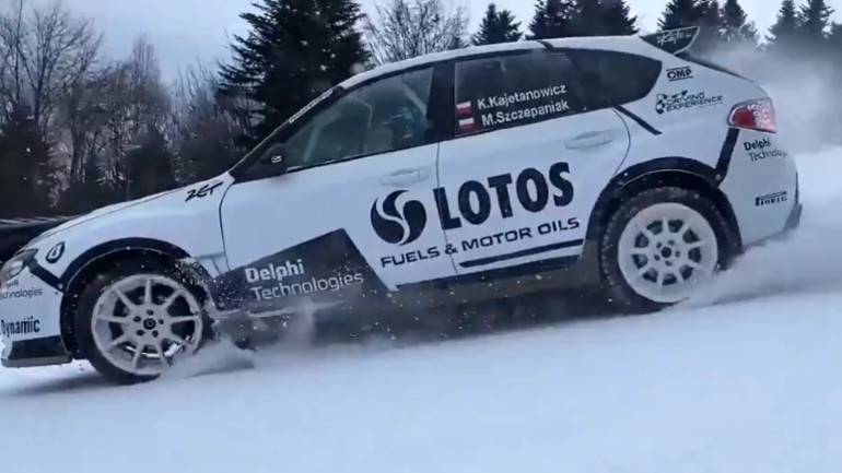 Σλάλομ στην πίστα σκι με ένα... Impreza!