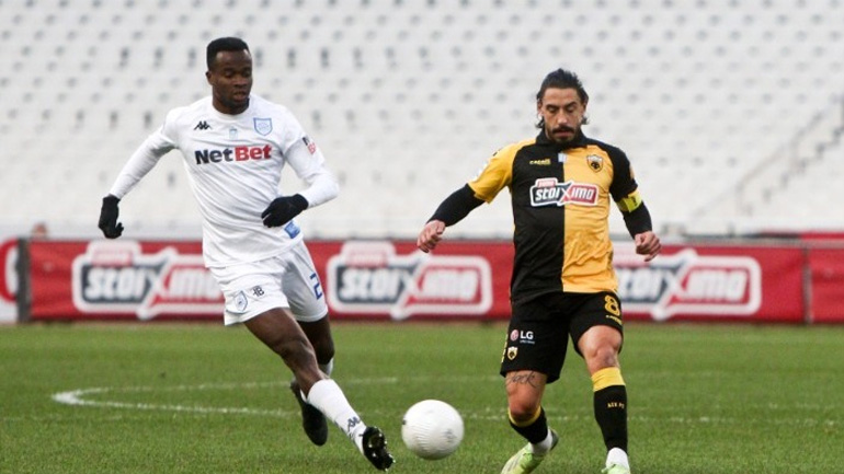 ΑΕΚ: Σοκ με Σιμόες και Μπακάκη