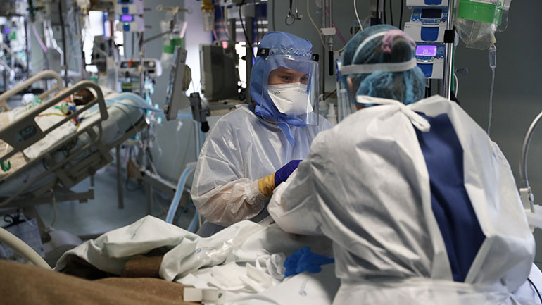 Τσεχία: Αριθμός ρεκόρ ασθενών με κορωνοϊό που νοσηλεύονται σε σοβαρή κατάσταση