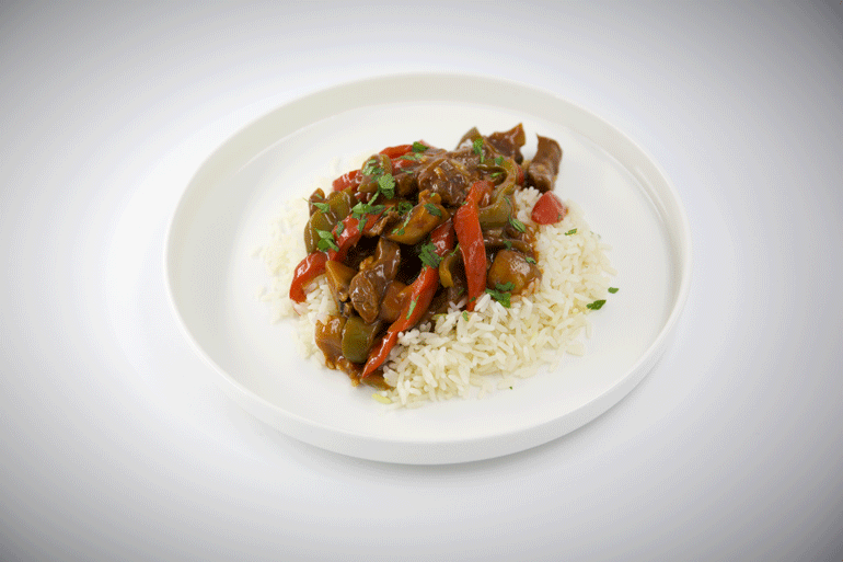 Μοσχαράκι στρογγανόφ με ρύζι μπασμάτι 6.00 €