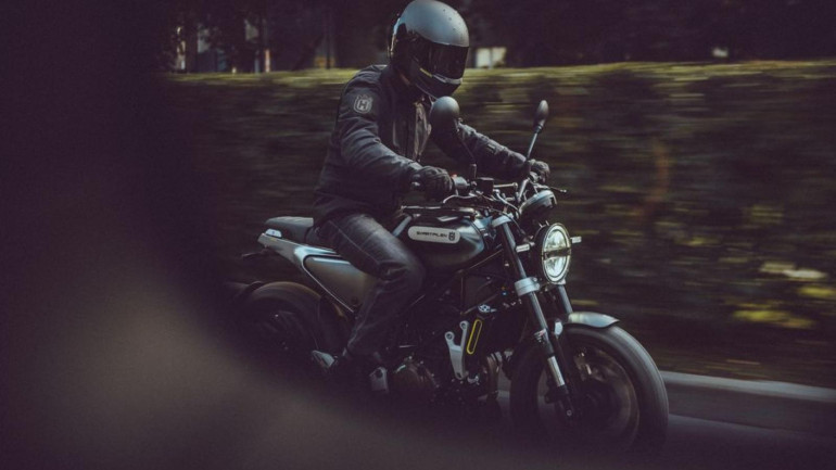 Αποκαλύφθηκε το νέο Husqvarna Svartpilen 125