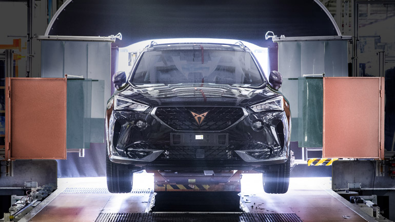 Έτοιμες οι πρώτες μονάδες του εντυπωσιακού CUV (Crossover Utility Vehicles).