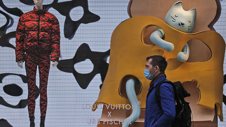 Η Τσεχία εγκαταλείπει τα σχέδια για άνοιγμα καταστημάτων με μη απαραίτητα είδη λόγω της έξαρσης της πανδημίας