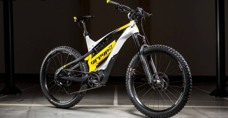 Ποδήλατο για σκληρή χρήση με πολύ τεχνολογία πάνω του...