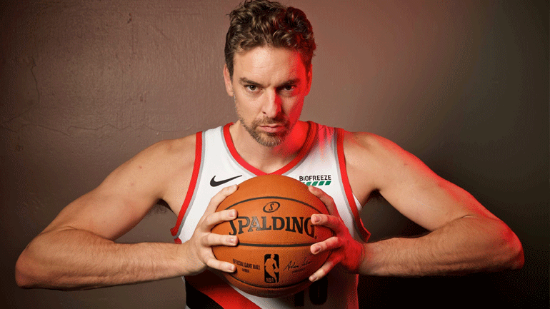 Aνατροπή με τον Πάου Γκασόλ  – Διέψευσε ότι επιστρέφει στην Μπαρτσελόνα