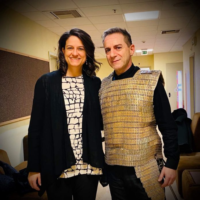 Ο Λιγνάδης με την Υπουργό Παιδείας (και κυρίως Θρησκευμάτων)