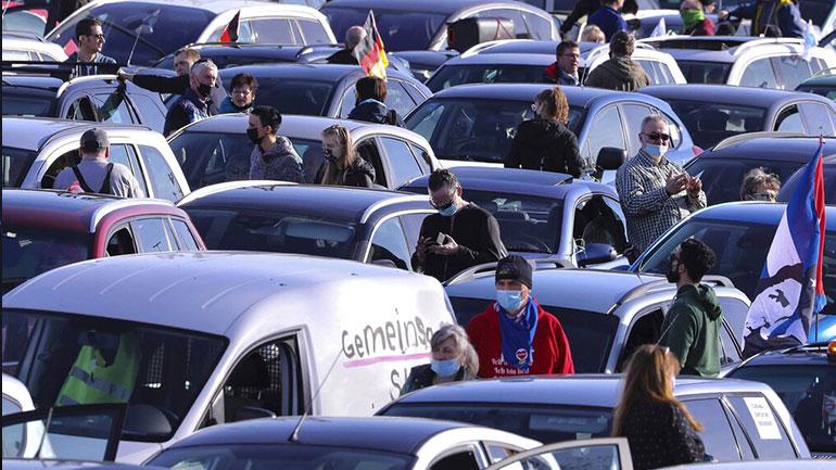 Γερμανία-κορωνοϊός: Εκατοντάδες διαδήλωσαν εναντίον των περιοριστικών μέτρων