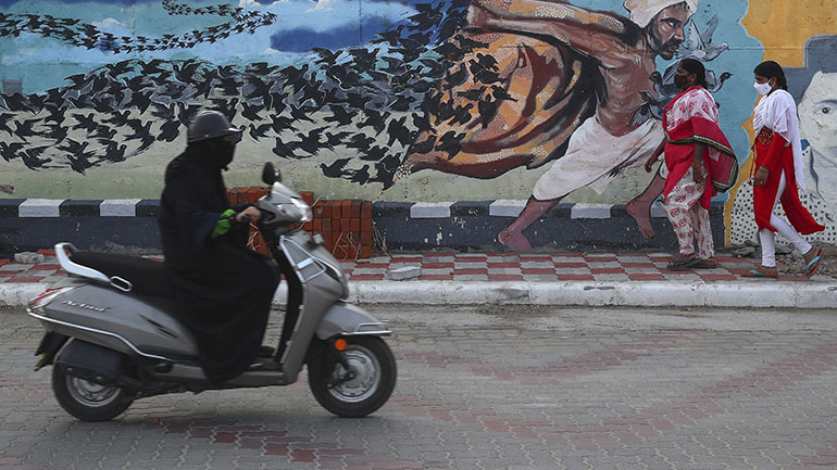 Ινδία: Πάνω από 14.000 κρούσματα του νέου κορωνοϊού μέσα σε 24 ώρες