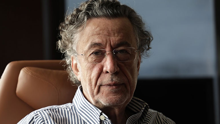 Ε άντε στο διάβολο πολιτικές πορδές που θέλετε να συμμετάσχετε στην κάθαρση