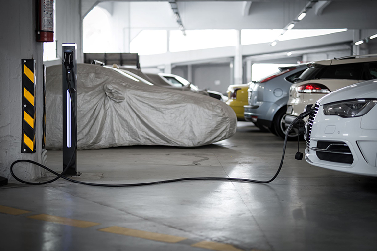 Δύο φορτιστές ηλεκτρικών αυτοκινήτων τοποθετήθηκαν στον ιστορικό σταθμό οχημάτων στο Μεταξουργείο