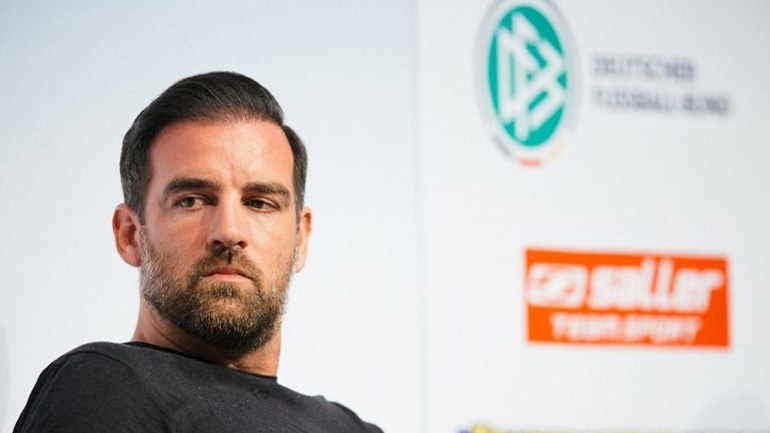 Γερμανία: Για κατοχή και διακίνηση υλικού παιδικής πορνογραφίας κατηγορείται ο Μετσέλντερ