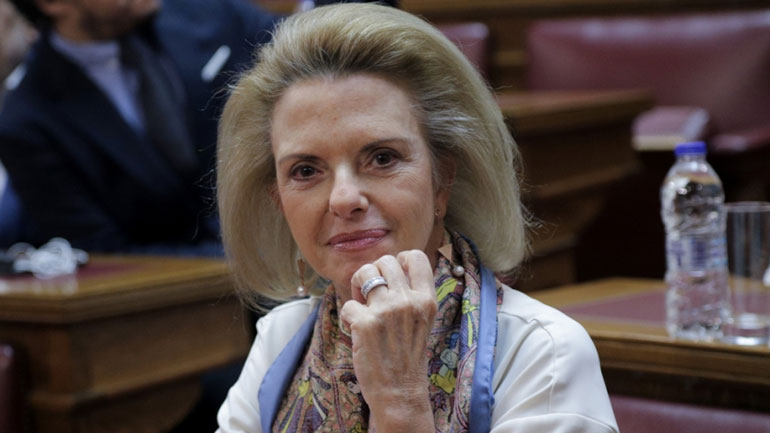 Βόζεμπεργκ: Να παραιτηθεί η Λίνα Μενδώνη