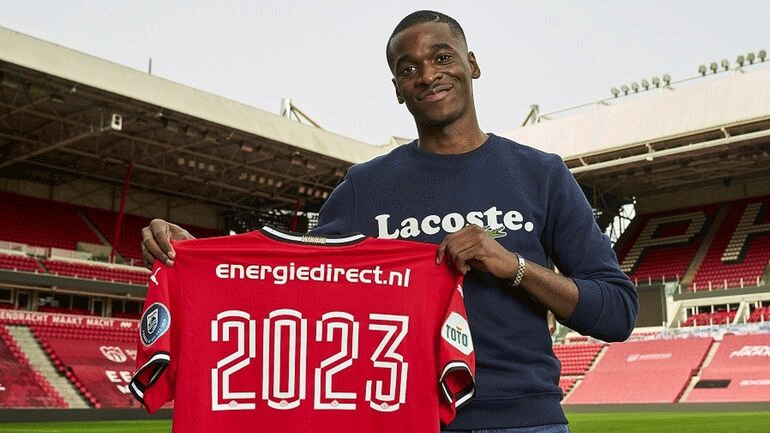 Αϊντχόφεν: Ανανέωσε μέχρι το 2023 ο Ματούτα