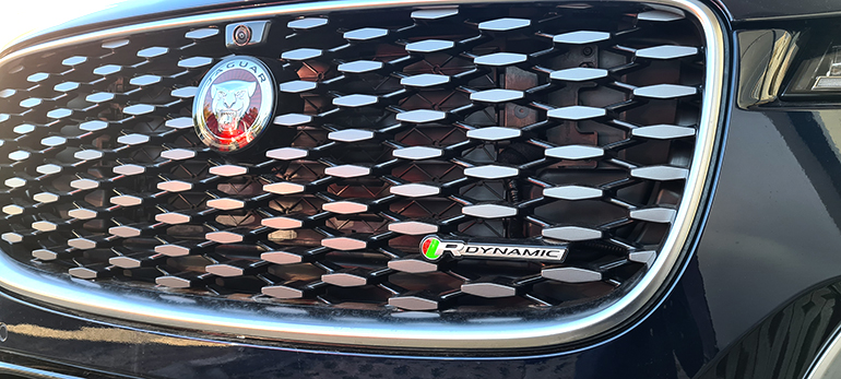 Σε έκδοση R-Dynamic απλά τα... σπάει!