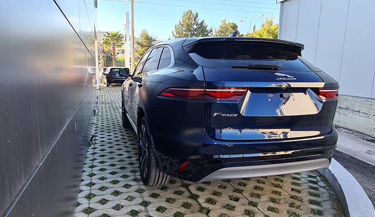 Ήδη τα πρώτα ανανεωμένα F-Pace βρίσκονται στην Ελλάδα και στις αντιπροσωπείες της Jaguar