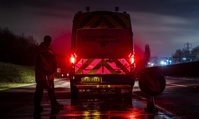 Ειδικά πάνελ που φωτίζουν στο σκοτάδι.