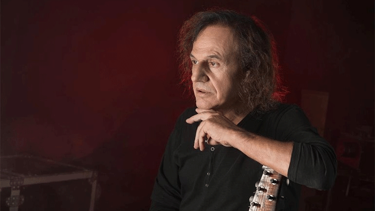 Ανακοίνωση για τη συναυλία του Βασίλη Παπακωνσταντίνου – Έξτρα ημερομηνίες