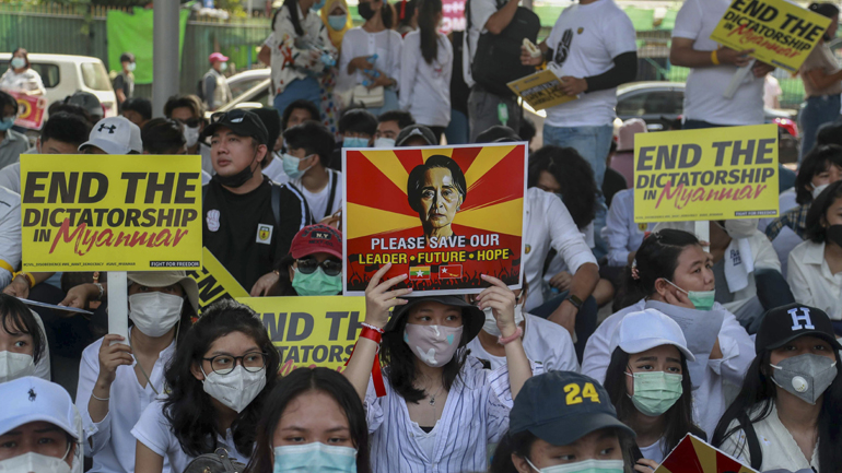Ακυρώνεται επίσκεψη της ΥΠΕΞ της Ινδονησίας στη Μιανμάρ