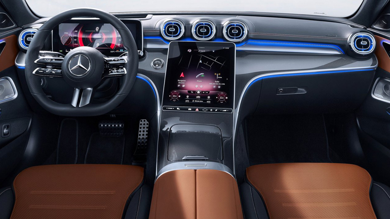 Διπλές οθόνες που λειτουργούν και με φωνητικές εντολές.