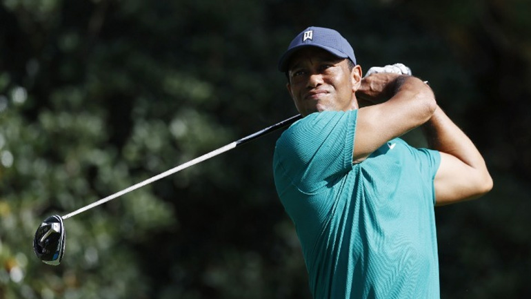 Ο Τάιγκερ Γουντς αναρρώνει μετά τη λεπτή επέμβαση αποκατάστασης πολλαπλών καταγμάτων στο δεξί πόδι