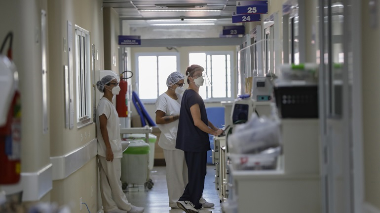 Βραζιλία: Δίδυμες αδελφές υποβλήθηκαν ταυτόχρονα σε επέμβαση αλλαγής φύλου