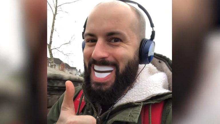 Χαμόγελο κινούμενων σχεδίων 