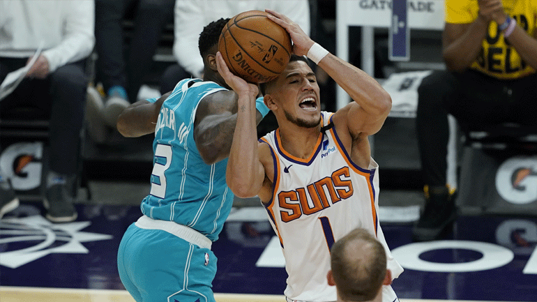 ΝΒΑ: Ο Ντέβιν Μπούκερ θα αντικαταστήσει τον τραυματία Άντονι Ντέιβις στο All Star Game