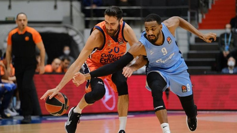 Άνετο πέρασμα της Βαλένθια από την Αγία Πετρούπολη, 91-62 τη Ζενίτ