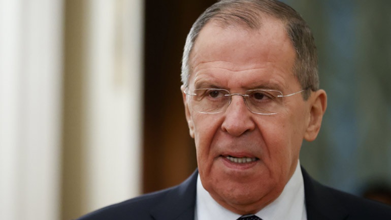 Λαβρόφ: Οι ΗΠΑ προειδοποίησαν τη Ρωσία ελάχιστα λεπτά πριν καταφέρουν τα αεροπορικά πλήγματα στη Συρία