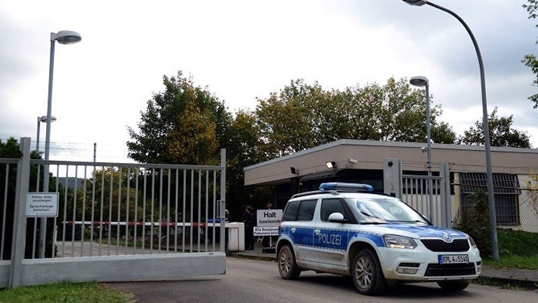 Γερμανία: Η αστυνομία πραγματοποίησε δεκάδες επιδρομές εναντίον νεοναζιστικών εγκληματικών συμμοριών