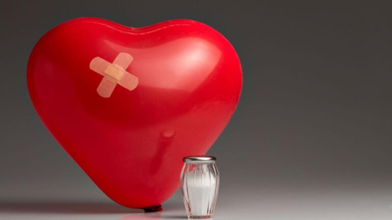 Αλάτι και υγεία: Πώς να μειώσετε την πρόσληψη νατρίου