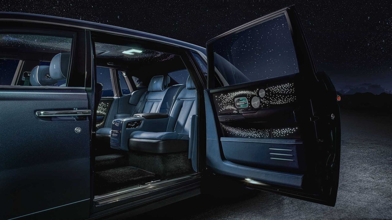 Όλα τα αστέρια του ουρανού μέσα στην καμπίνα