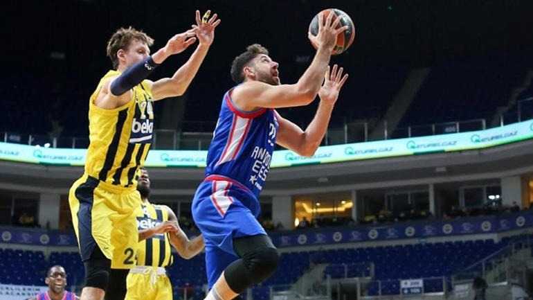 Νικήτρια στο ντέρμπι η Εφές, 106-74 τη Φενέρ