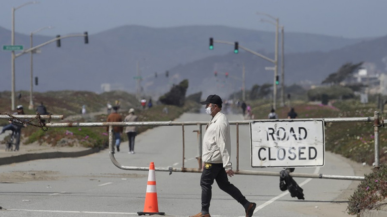 Στην Καλιφόρνια, οι θάνατοι εξαιτίας της COVID-19 ξεπέρασαν τους 50.000