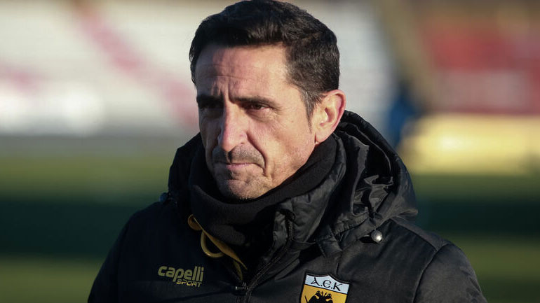 ΑΕΚ: Με Σάκχοφ και Βασιλαντωνόπουλο η αποστολή για το ντέρμπι με τον Παναθηναϊκό