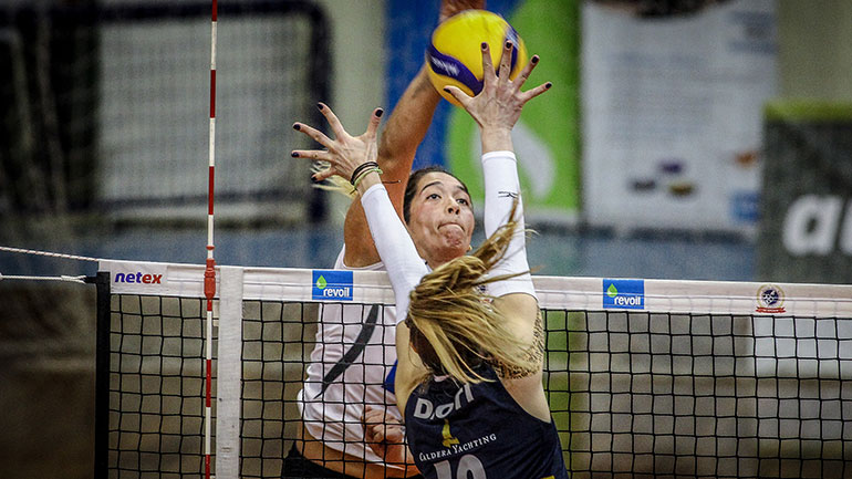 Volley League Γυναικών: Στο Μαρκόπουλο σταμάτησε το αήττητο της Θήρας