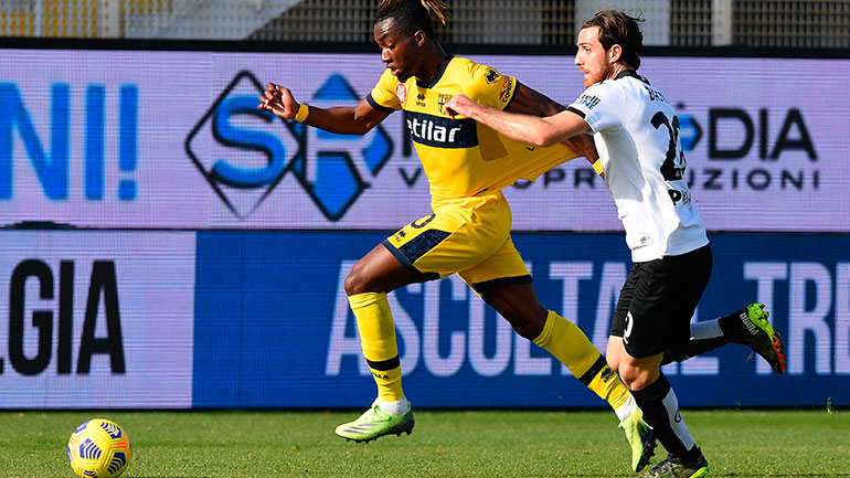 Ισόπαλες 2-2 Σπέτσια και Πάρμα